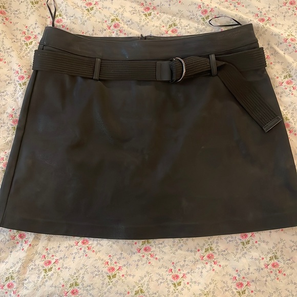 Zara skirt - Picture 1 of 1